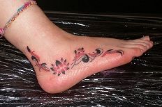 女性,足,蓮,トライバル,花,植物タトゥー/刺青デザイン画像