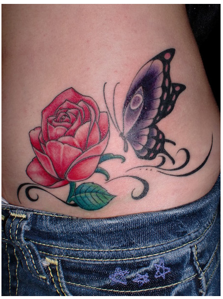 女性,腰,薔薇,蝶タトゥー/刺青デザイン画像