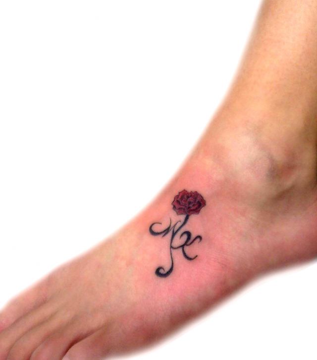 足,カラー,薔薇タトゥー/刺青デザイン画像