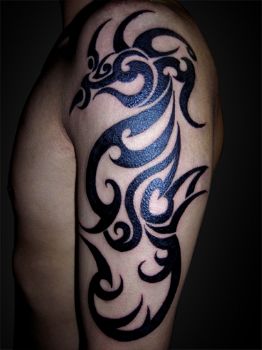 腕,肩,タツノオトシゴタトゥー/刺青デザイン画像