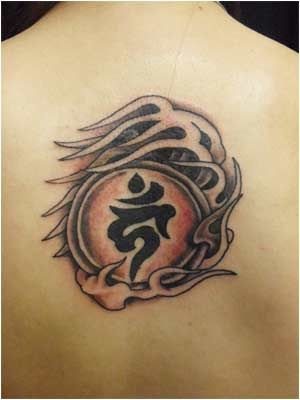 背中,梵字,ワンポイントタトゥー/刺青デザイン画像