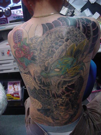 背中,額,龍,人物タトゥー/刺青デザイン画像