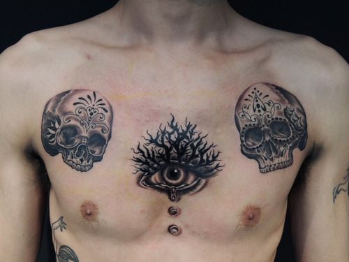 スカル,目,ブラック＆グレー,胸タトゥー/刺青デザイン画像
