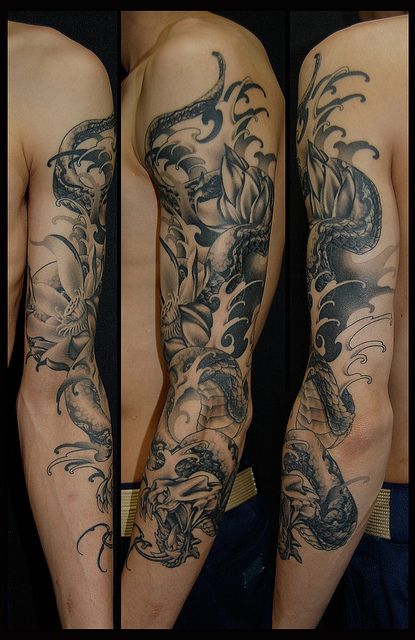腕,蛇,百合,ブラック＆グレータトゥー/刺青デザイン画像