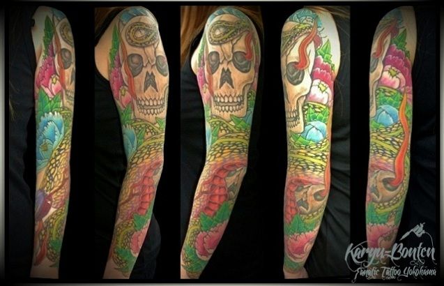 腕,女性,牡丹,蛇,スカルタトゥー/刺青デザイン画像