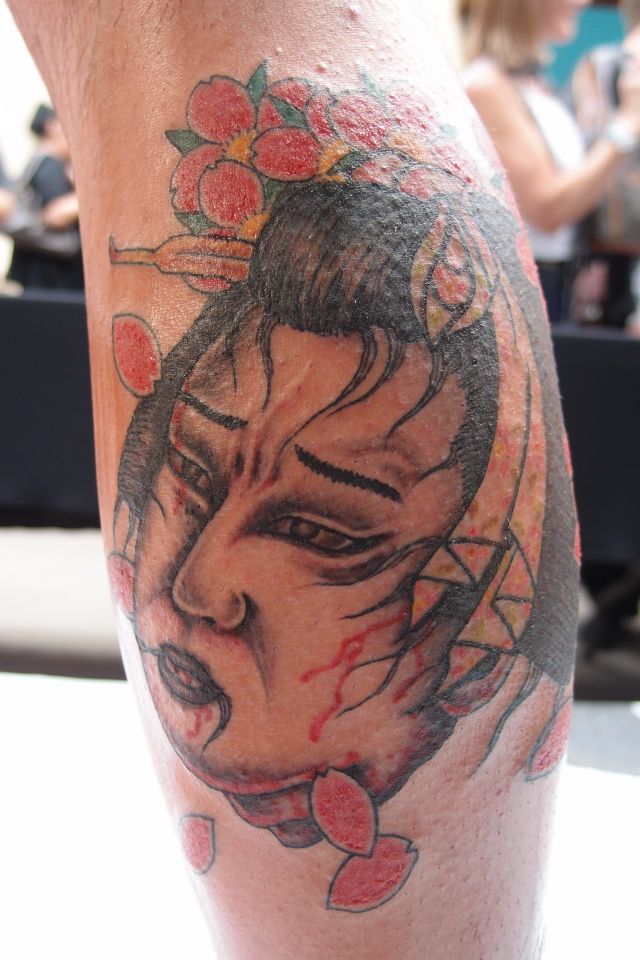 足,人物,生首,桜,花タトゥー/刺青デザイン画像
