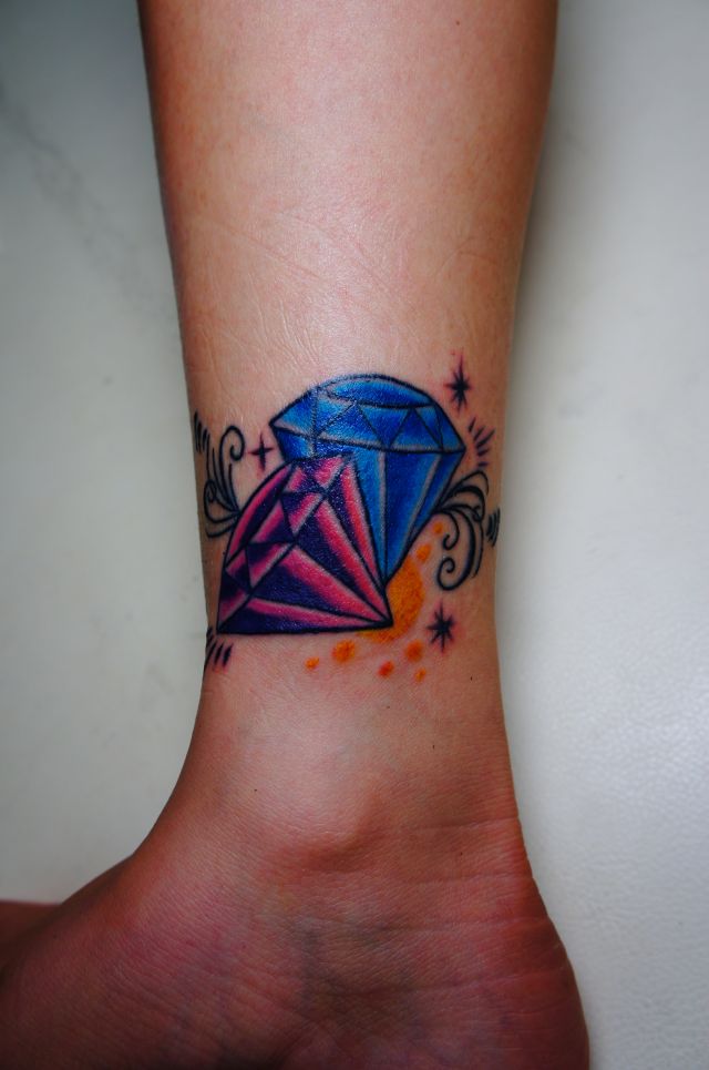 女性,足,ダイヤモンドタトゥー/刺青デザイン画像
