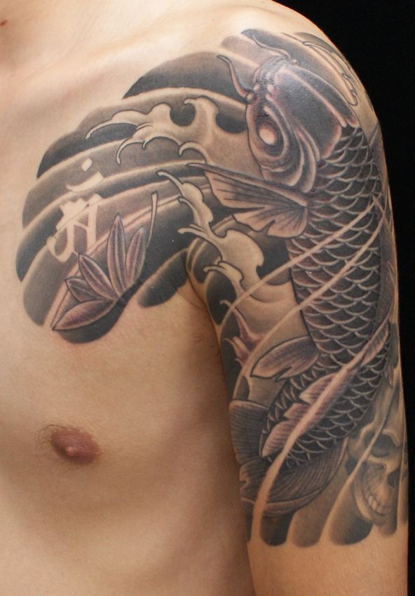 鯉,梵字,胸,ブラック＆グレータトゥー/刺青デザイン画像