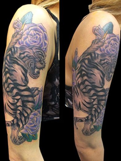 腕,肩,虎,薔薇,ブラック＆グレイ,ブラック＆グレー,カラー,ブラック＆グレイタトゥー/刺青デザイン画像