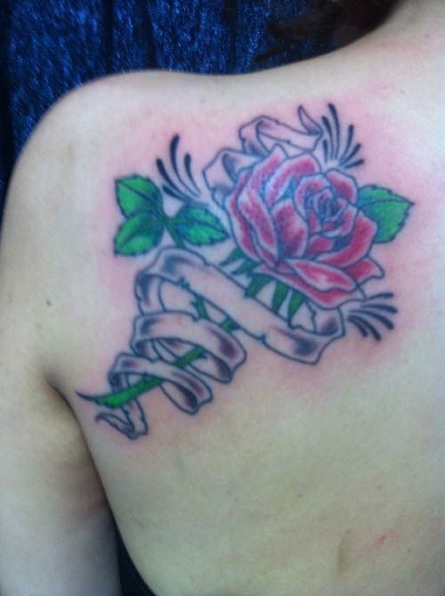 背中,薔薇タトゥー/刺青デザイン画像