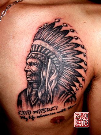インディアン,ネイティブアメリカン,ブラック＆グレー,胸タトゥー/刺青デザイン画像