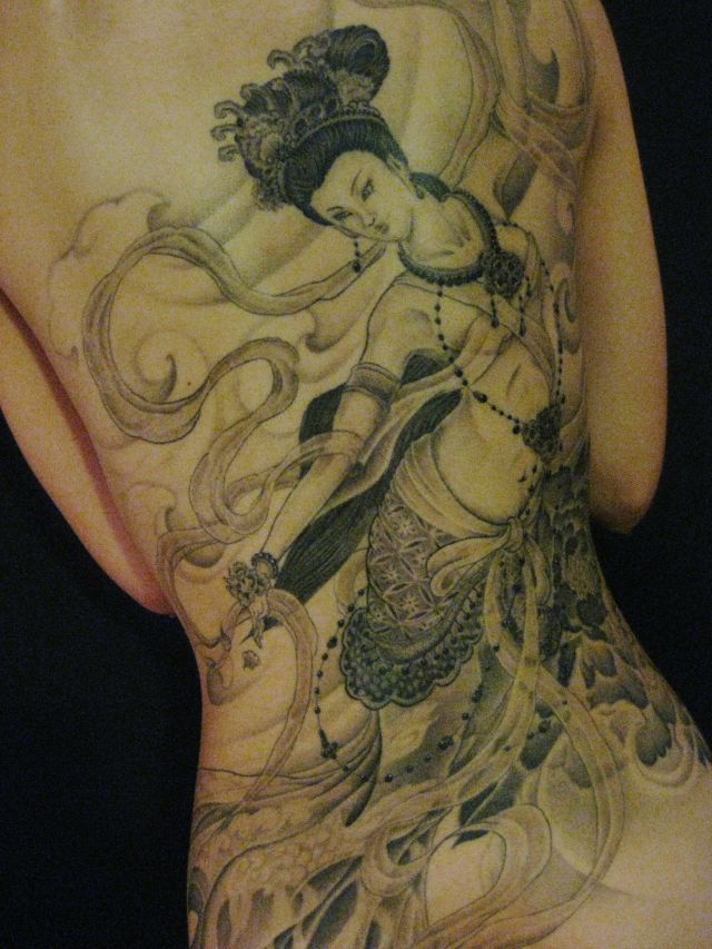 背中,女性,人物,抜き,ブラック＆グレイ,ブラック＆グレータトゥー/刺青デザイン画像