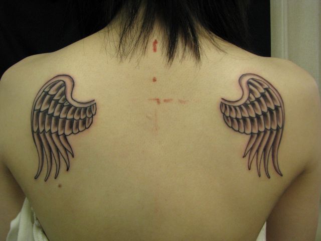 羽,翼,背中,熊本タトゥー/刺青デザイン画像
