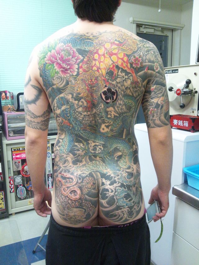 背中,カラー,唐獅子,龍タトゥー/刺青デザイン画像