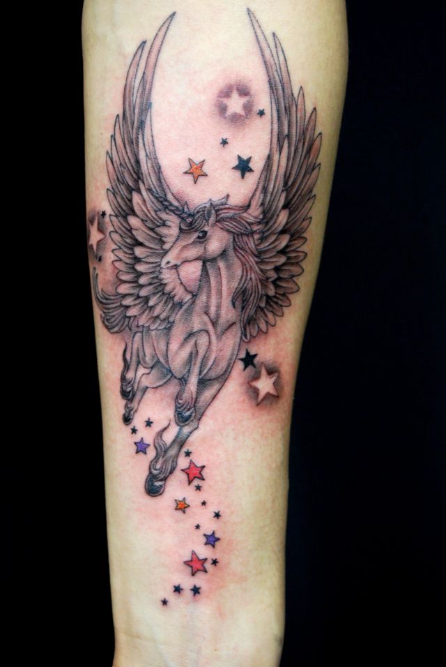 女性,腕,ユニコーン,星,ブラック＆グレータトゥー/刺青デザイン画像