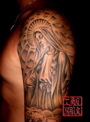 肩,人物,マリア,ブラック＆グレイ,ブラック＆グレー,腕,二の腕タトゥー/刺青デザイン画像