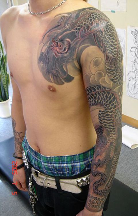 腕,額,九分袖,ブラック＆グレイ,烏彫りタトゥー/刺青デザイン画像