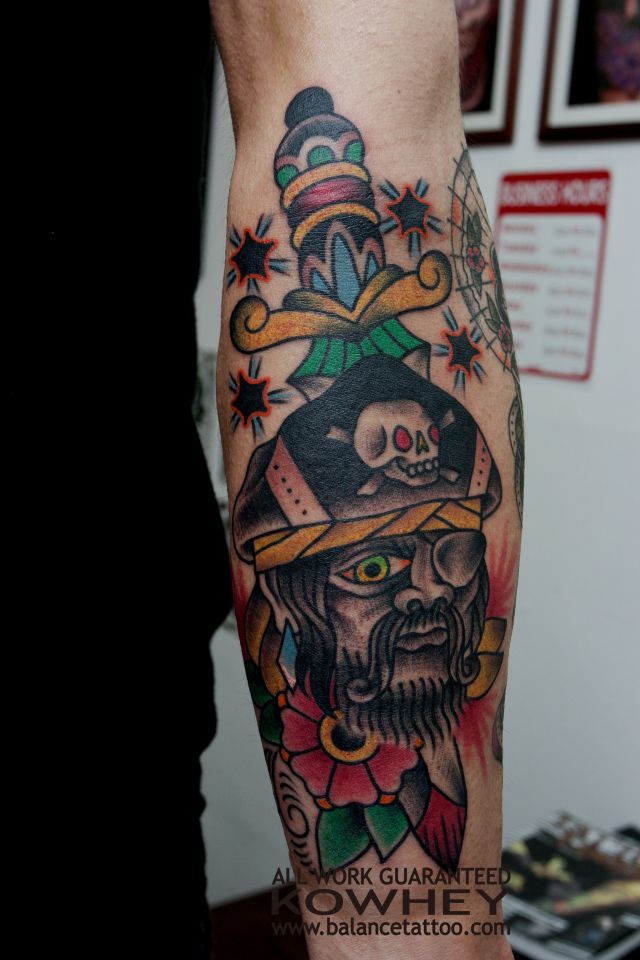 腕,海賊,ナイフ,カラータトゥー/刺青デザイン画像