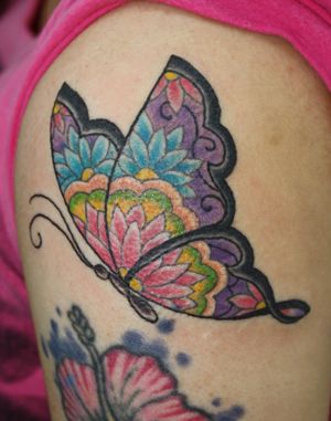 女性,足,蝶,ワンポイントタトゥー/刺青デザイン画像