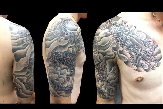 肩,龍,ブラック＆グレー,烏彫りタトゥー/刺青デザイン画像