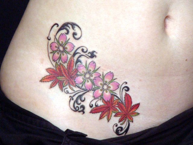 女性,腹,桜,紅葉タトゥー/刺青デザイン画像