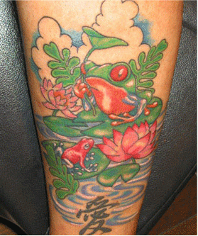足,蛙,蓮,文字,花,植物タトゥー/刺青デザイン画像