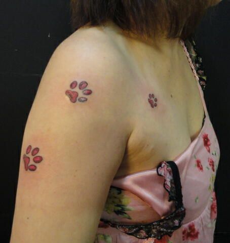 女性,足跡タトゥー/刺青デザイン画像