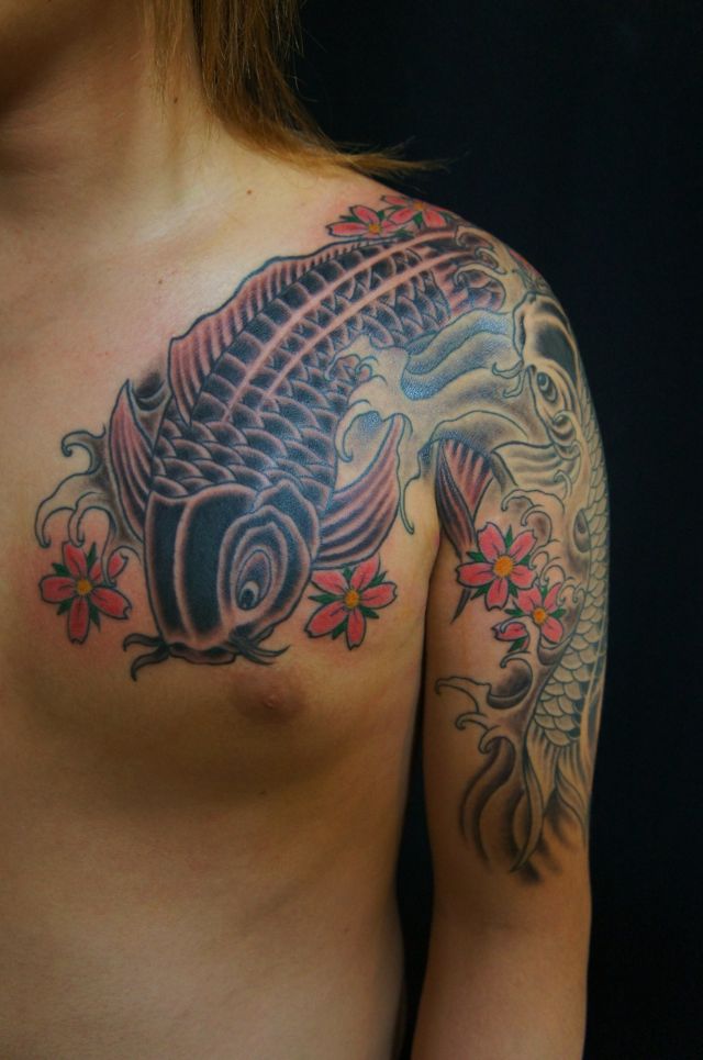 胸,腕,鯉,桜タトゥー/刺青デザイン画像