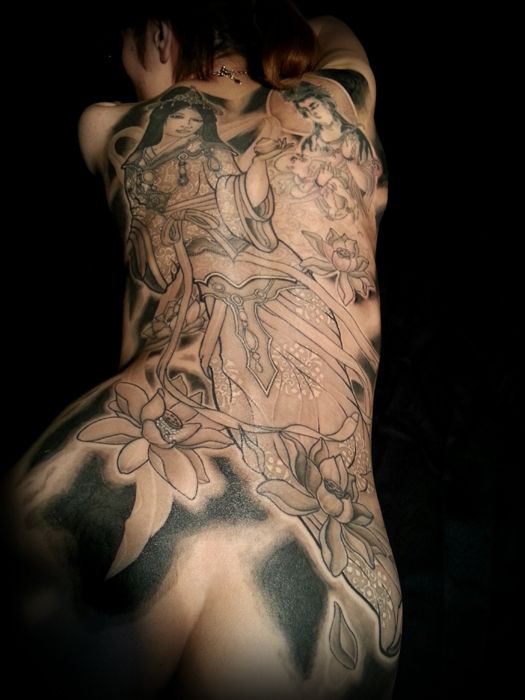 背中,女性,天女,ブラック＆グレイ,ブラック＆グレー,烏彫りタトゥー/刺青デザイン画像