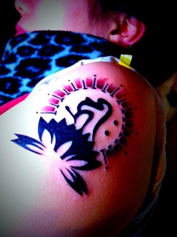 腕,梵字,カラータトゥー/刺青デザイン画像