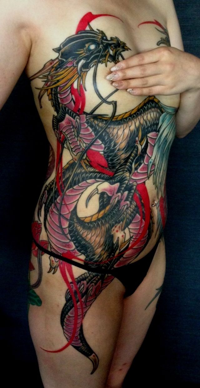 腰,女性,脇腹,胸,龍,龍,カラー,カラフルタトゥー/刺青デザイン画像