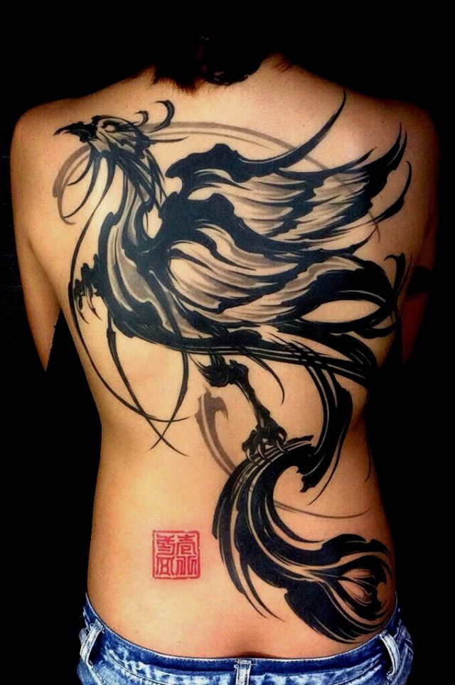 背中,女性,鳳凰,ブラック＆グレイ,ブラック＆グレー,烏彫り,ブラック＆グレイタトゥー/刺青デザイン画像