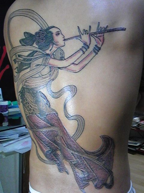 背中,抜き,人物タトゥー/刺青デザイン画像