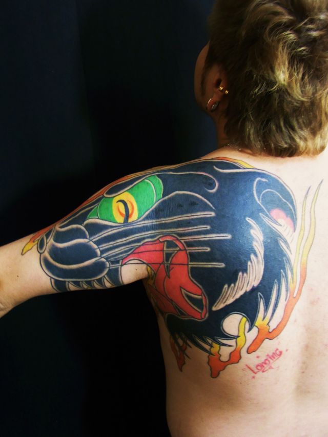 背中,腕,ジャガー,文字タトゥー/刺青デザイン画像