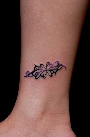 女性,腕,トライバルタトゥー/刺青デザイン画像