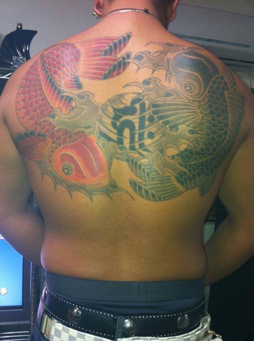 背中,鯉,梵字タトゥー/刺青デザイン画像