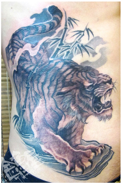 背中,虎,竹,ブラック＆グレータトゥー/刺青デザイン画像