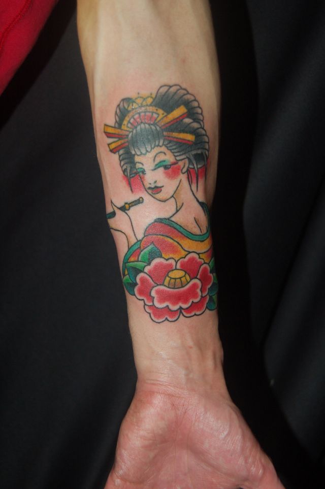 手首,着物,花,花魁,カラータトゥー/刺青デザイン画像