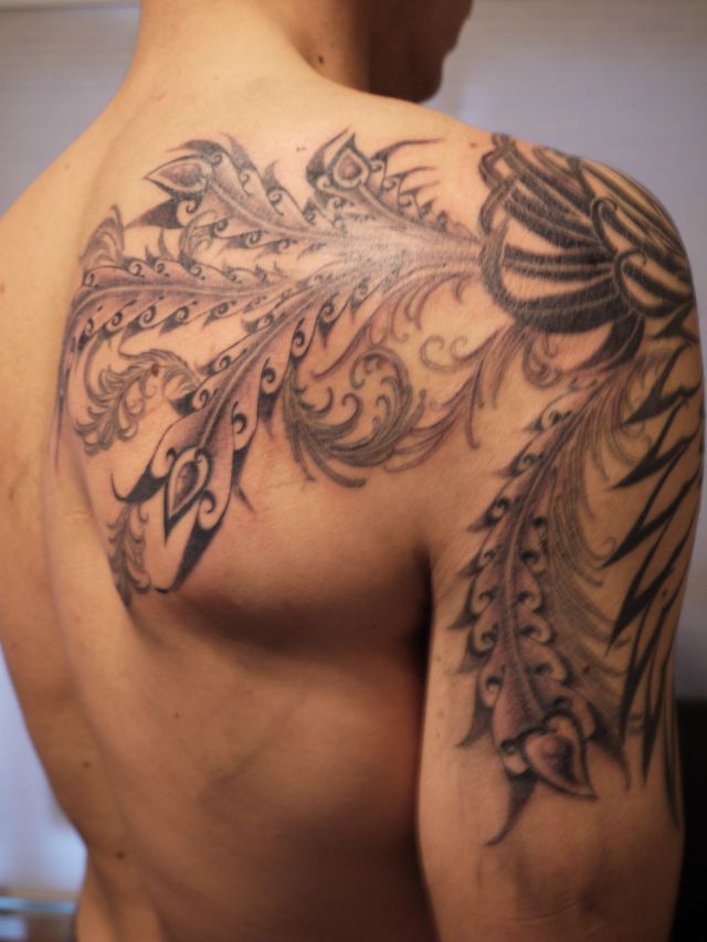 背中,腕,肩,鳳凰,ブラック＆グレイ,ブラック＆グレー,ブラック＆グレイタトゥー/刺青デザイン画像