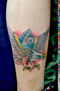 腕,鳥,ピラミッドタトゥー/刺青デザイン画像