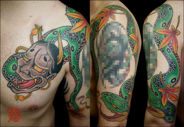 腕,胸,蛇,紅葉,般若タトゥー/刺青デザイン画像