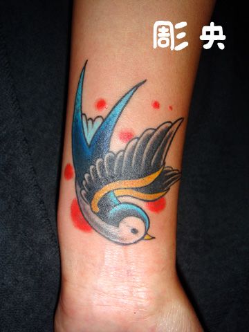 ツバメ,手首,鳥,動物タトゥー/刺青デザイン画像