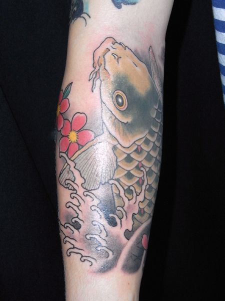 腕,鯉,桜,花タトゥー/刺青デザイン画像