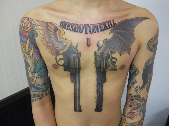 胸,銃,ピストル,翼,デビル,悪魔,エンジェル,天使,カラータトゥー/刺青デザイン画像