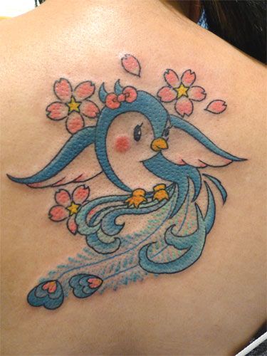 鳥,桜,女性,背中,花,動物タトゥー/刺青デザイン画像