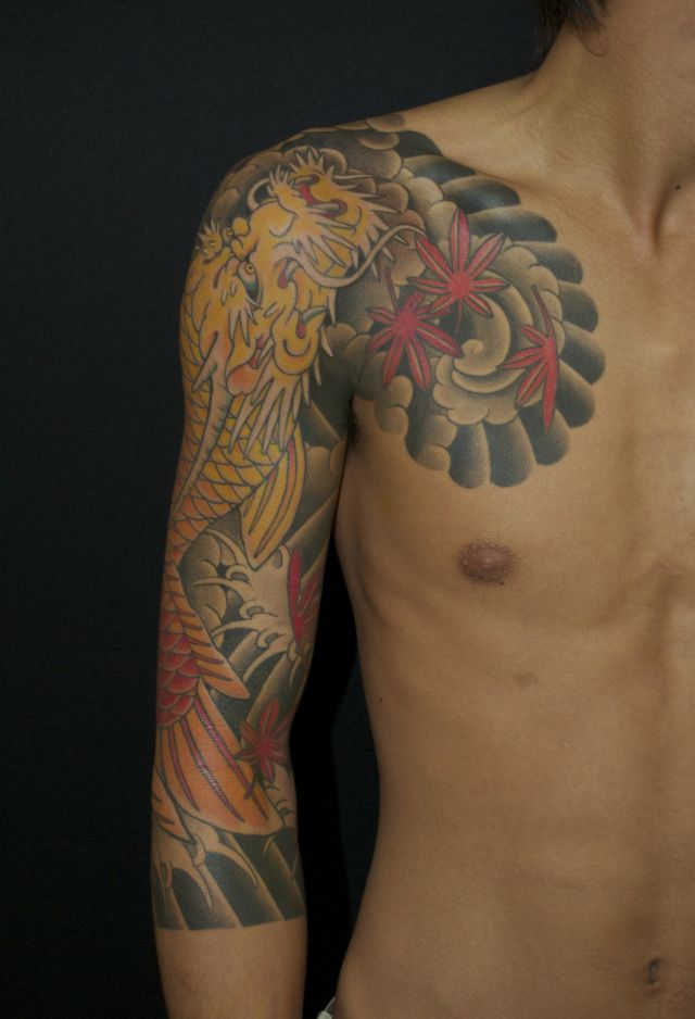 登竜門,紅葉,太鼓,七分袖タトゥー/刺青デザイン画像