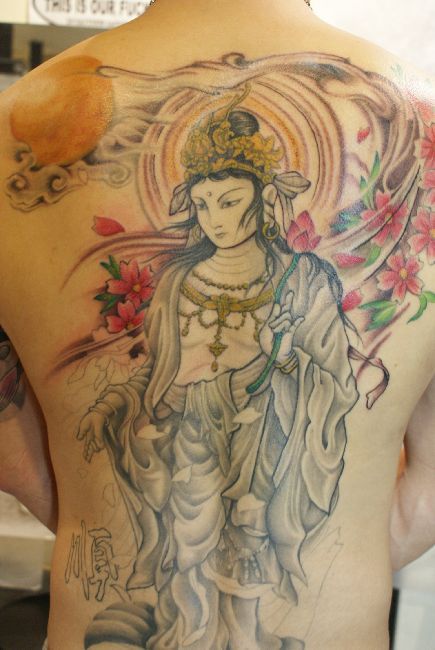 背中,太陽,人物,桜,文字タトゥー/刺青デザイン画像