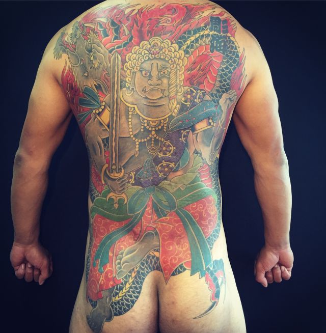 背中タトゥー/刺青デザイン画像