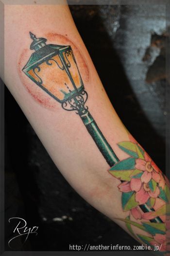 ランプ,カラー,腕タトゥー/刺青デザイン画像