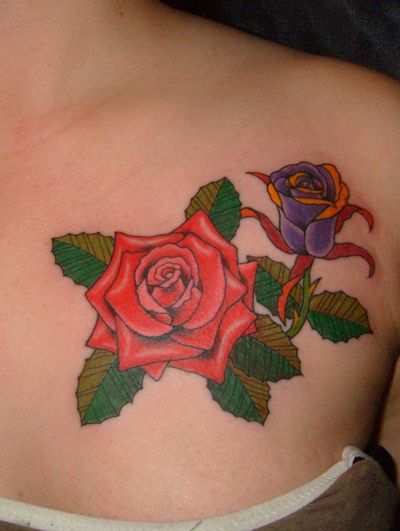 女性,胸,薔薇,花タトゥー/刺青デザイン画像